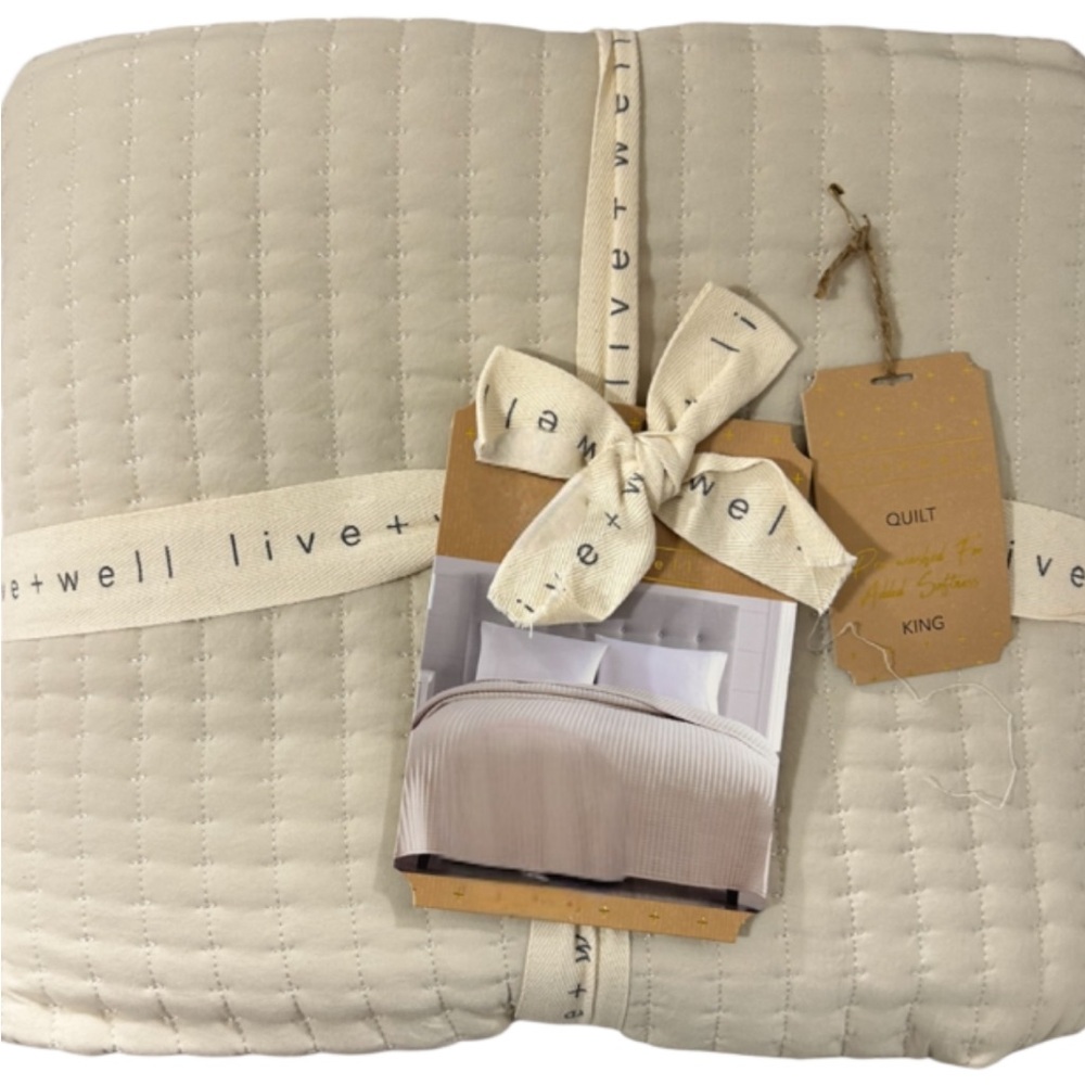 Live Well Almond Tan King Quilt 102”x90” NEW with Tags 100% Polyester